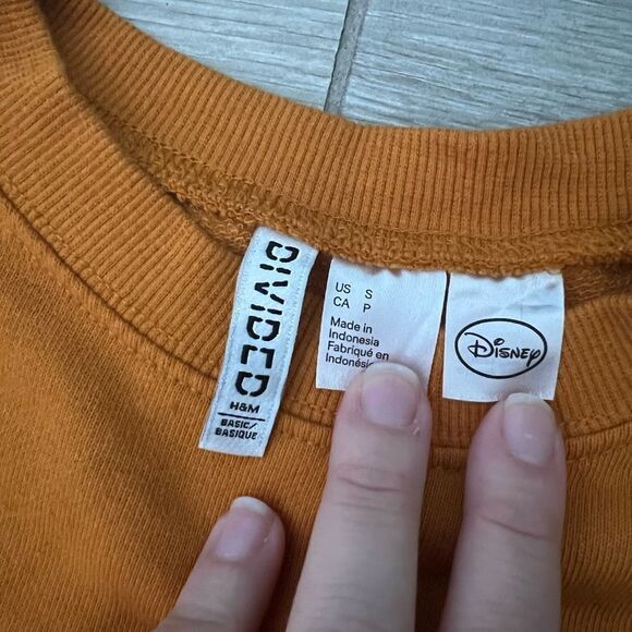 Mickey Mouse Logo Crewneck Sweatshirt Divided Mustard Yellow Size Small - Picture 4 of 6